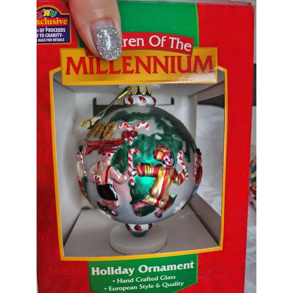 Vintage‎ Toys R Us Children Millennium Christmas Ornament 2000 Glass